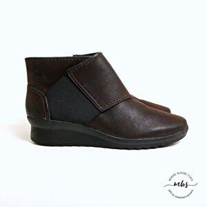 Cloudsteppers by Clarks‎ Caddell Rush Wedge Booties